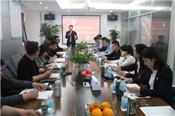 熱烈祝賀《智慧共享 法律護(hù)航》鄭州市山東商會(huì)企業(yè)家座談會(huì)在我所圓滿舉辦1.webp.jpg