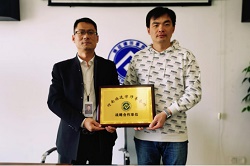 煥廷新聞|煥廷法律服務(wù)集團(tuán)與鄭州九尚酒業(yè)有限公司簽訂戰(zhàn)略合作協(xié)議
